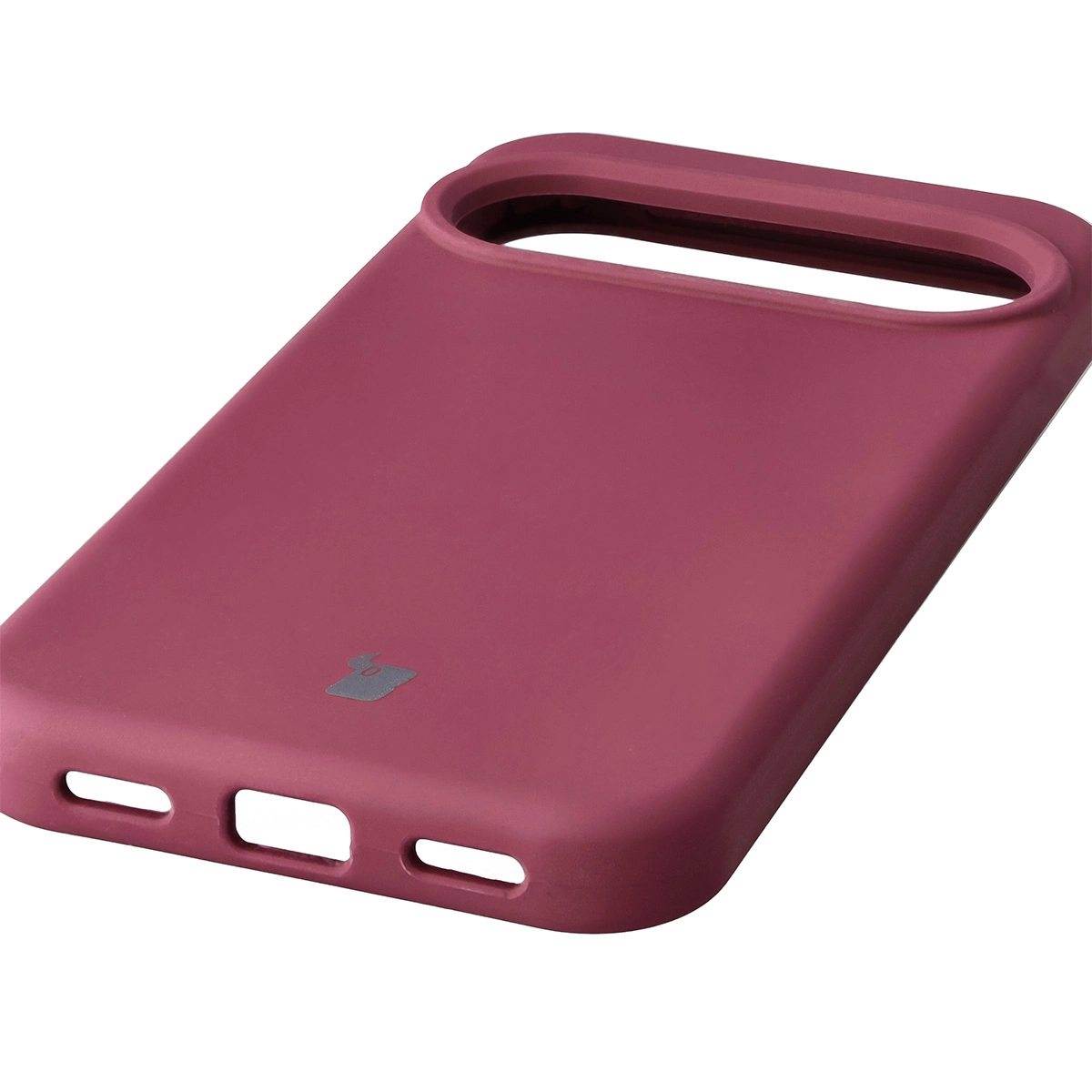 Zbliżenie na precyzyjne wycięcia i możliwość ładowania indukcyjnego w etui Bizon Soft Case do Google Pixel 10 / Google Pixel 10 Pro