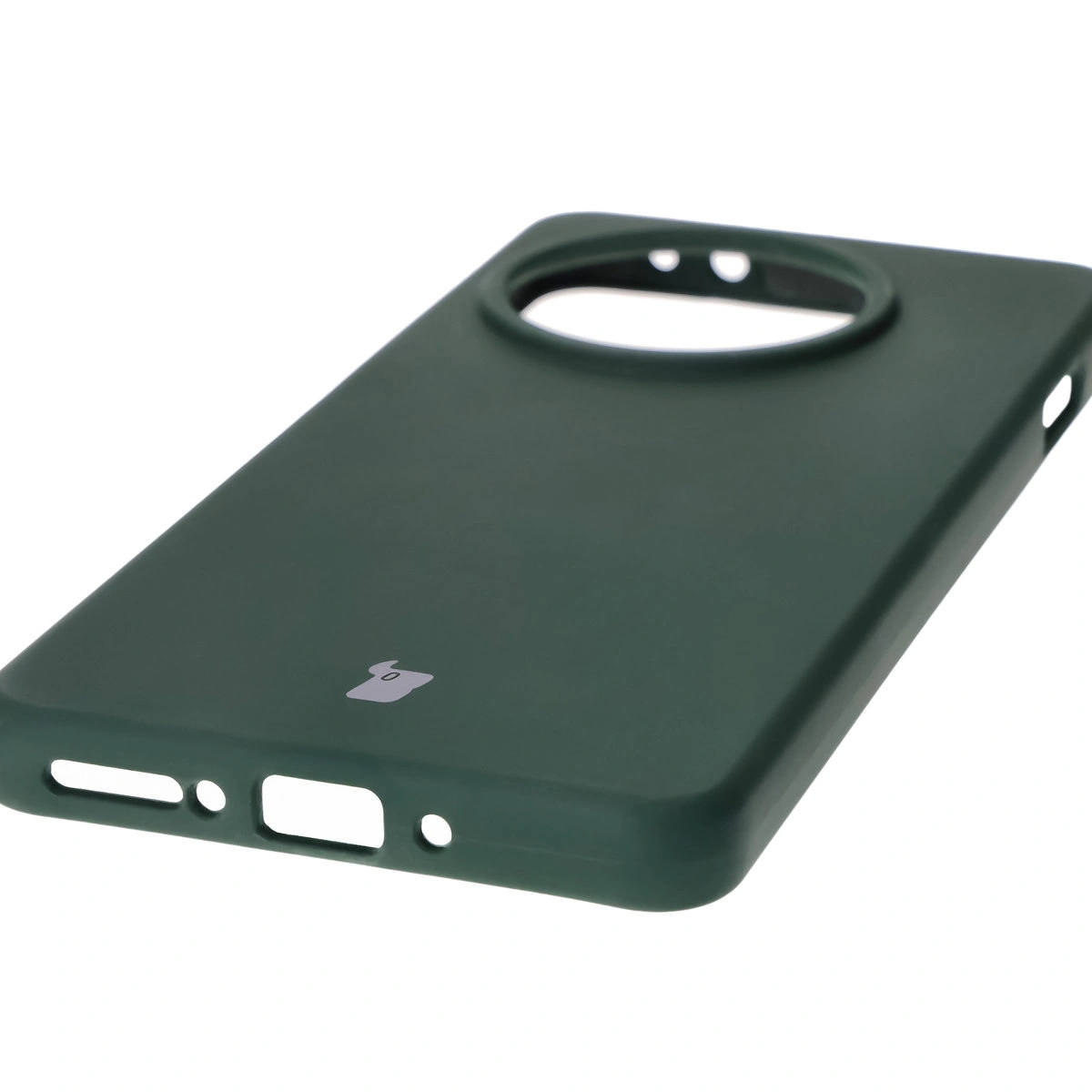 Zbliżenie na precyzyjne wycięcia i możliwość ładowania indukcyjnego w etui Bizon Soft Case do OnePlus 13R