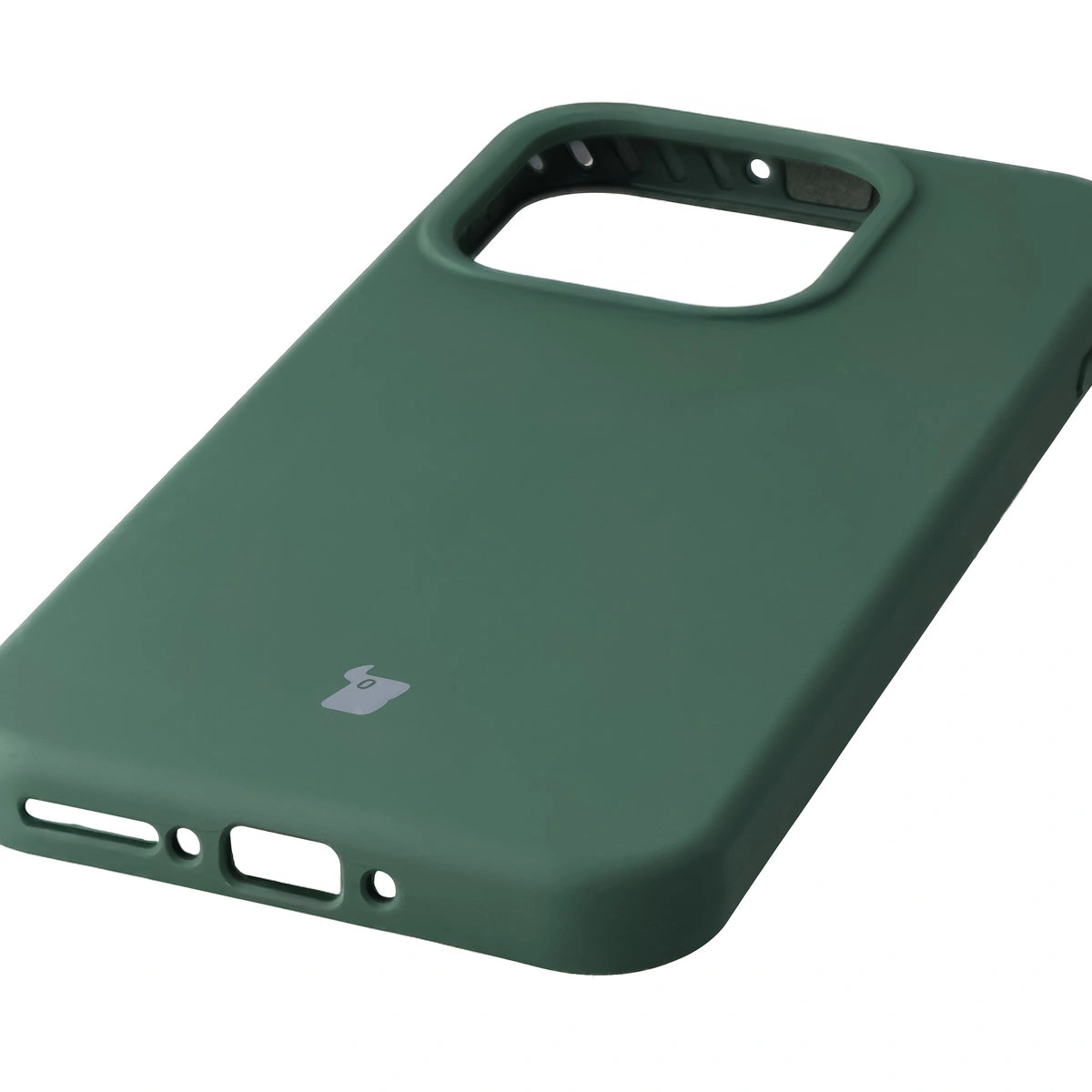 Zbliżenie na precyzyjne wycięcia i możliwość ładowania indukcyjnego w etui Bizon Soft Case do OnePlus 15