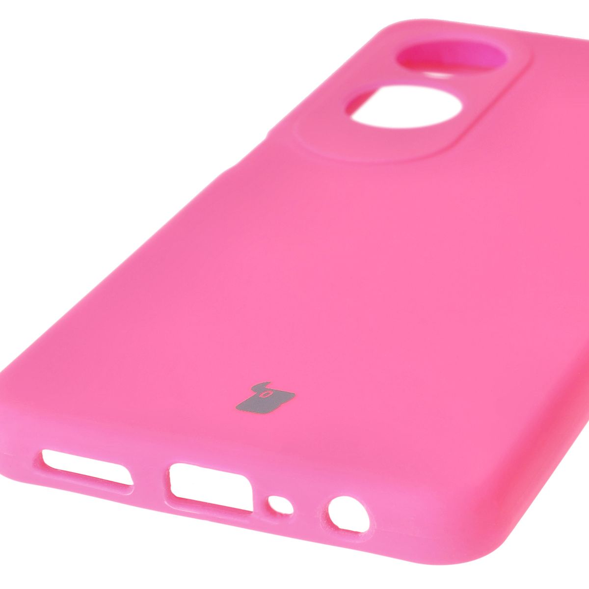 Zbliżenie na precyzyjne wycięcia i możliwość ładowania indukcyjnego w etui Bizon Soft Case