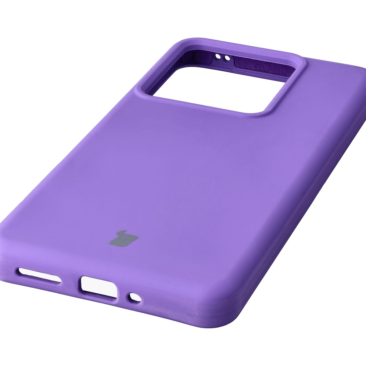 Zbliżenie na precyzyjne wycięcia i możliwość ładowania indukcyjnego w etui Bizon Soft Case do Realme GT 7 / Realme GT 7T