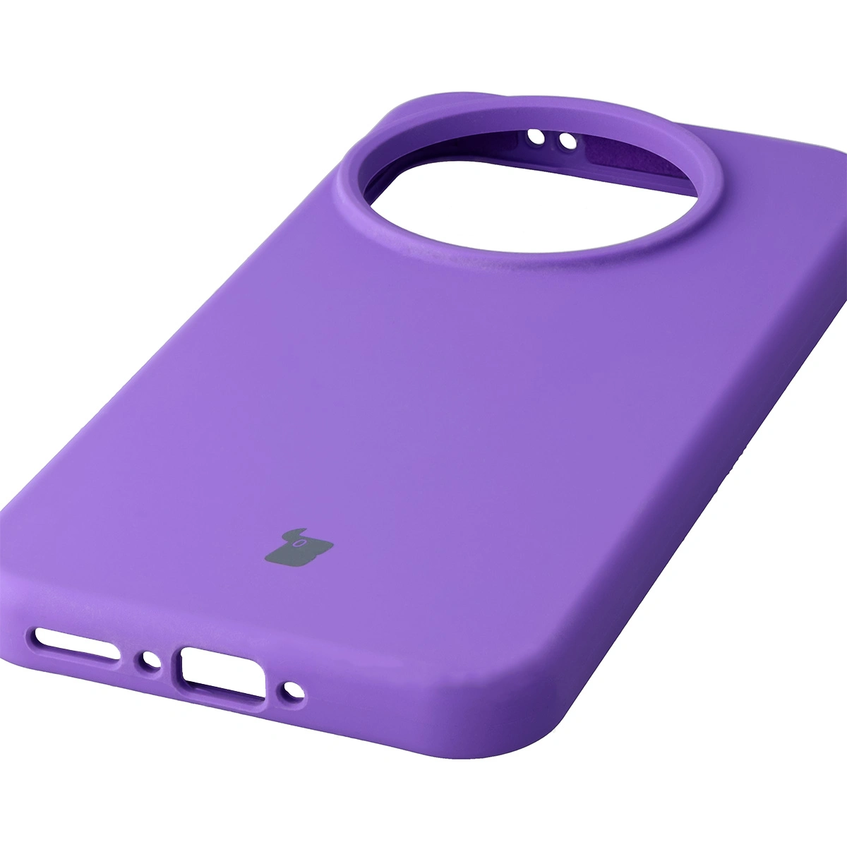 Zbliżenie na precyzyjne wycięcia i możliwość ładowania indukcyjnego w etui Bizon Soft Case do Realme GT 8 Pro