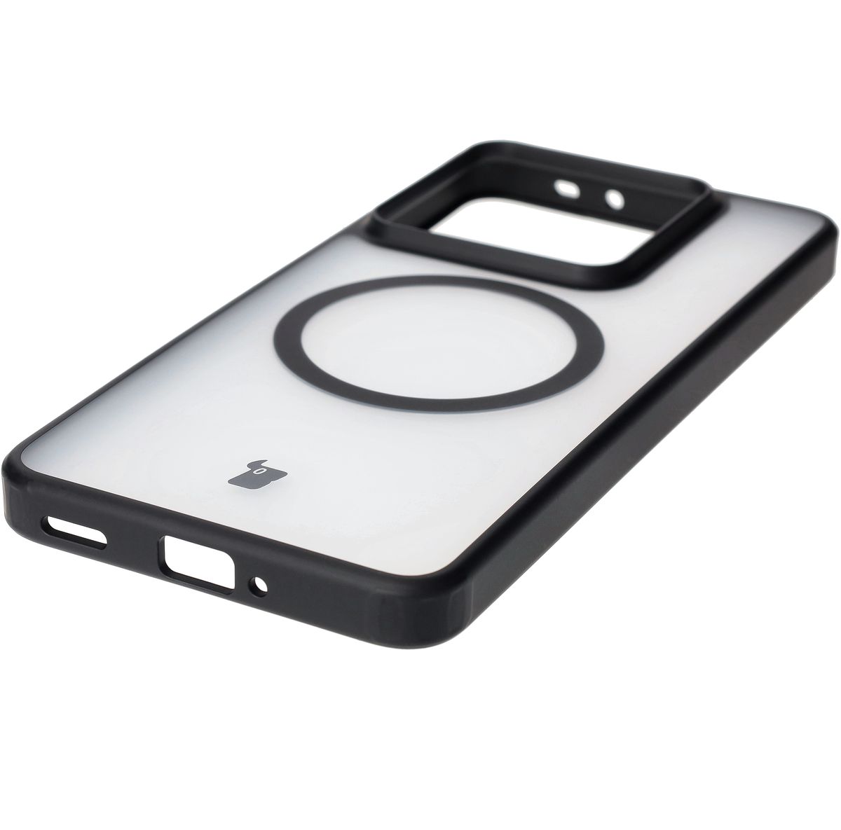 Zintegrowane przyciski, wycięcia i hybrydowy materiał w etui Bizon Case MatteO