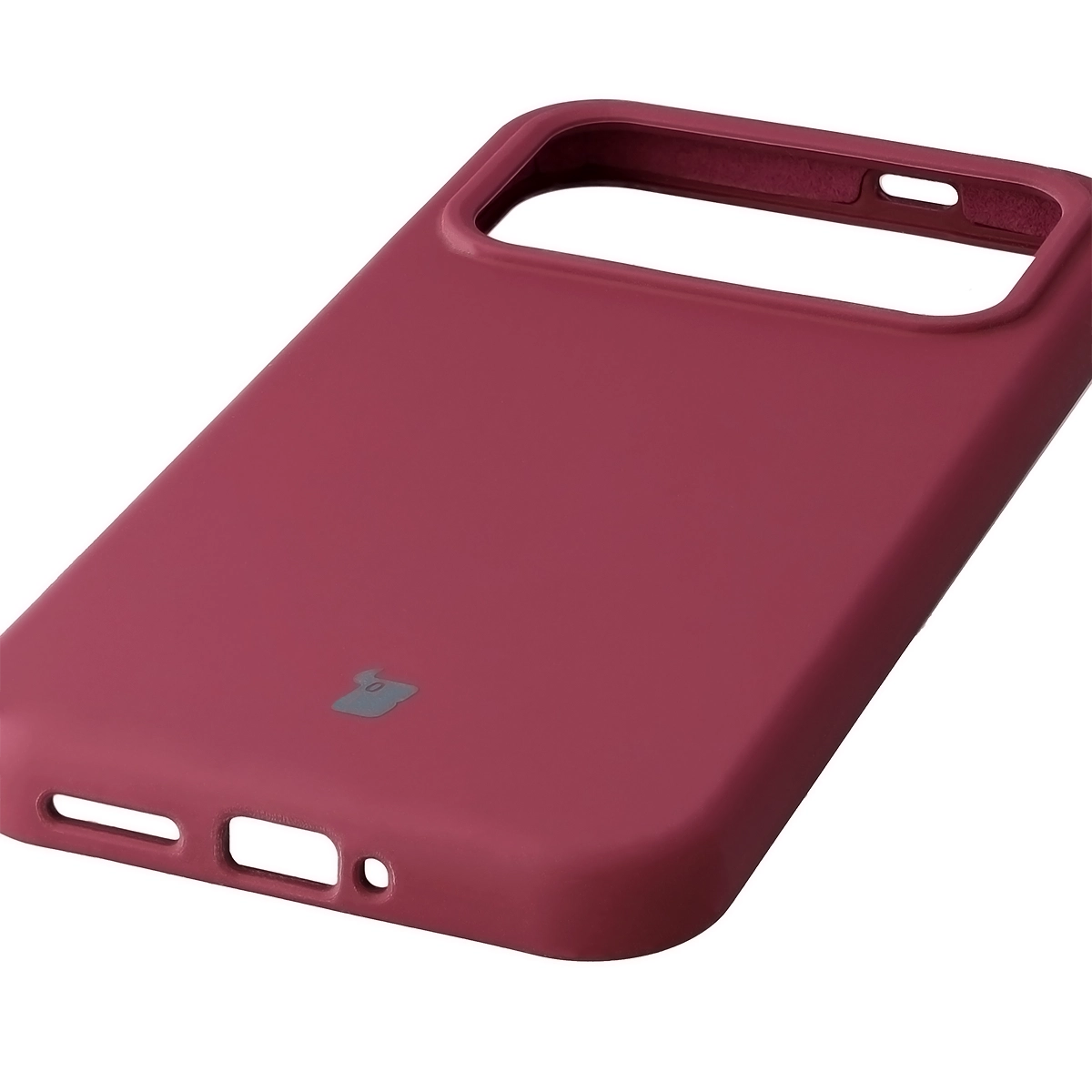 Zbliżenie na precyzyjne wycięcia i możliwość ładowania indukcyjnego w etui Bizon Soft Case do Xiaomi POCO F8 Ultra