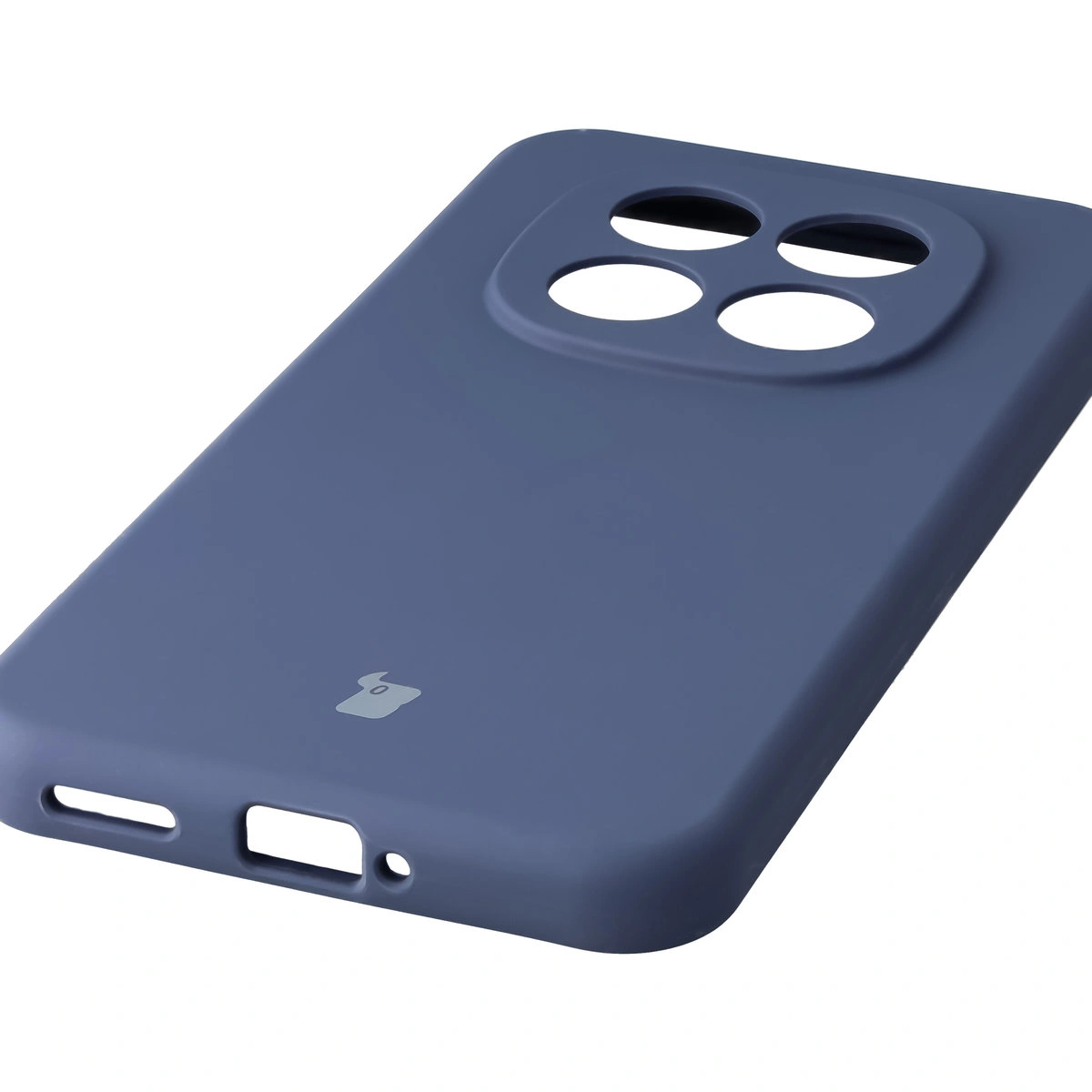 Zbliżenie na precyzyjne wycięcia i możliwość ładowania indukcyjnego w etui Bizon Soft Case do Xiaomi Redmi Note 15 Pro Plus 5G / POCO M8 Pro 5G