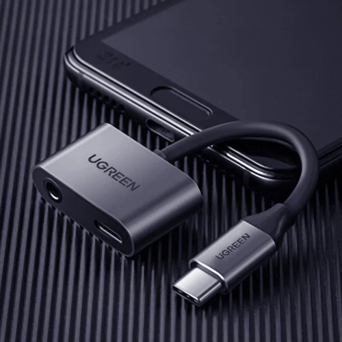 ugreen-cm193-2-port-usb-c-to-minijack-usb-c-grey-06.jpg