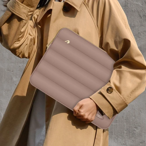 tech-protetct-puffy-laptop-14-15-walnut-08.jpg