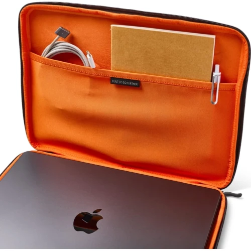 uag-civilian-large-sleeve-laptop-16-inch-dark-grey-06.jpg