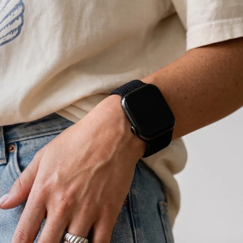 crong-wave-band-apple-watch-49-46-45-44-mm-black-03.jpg