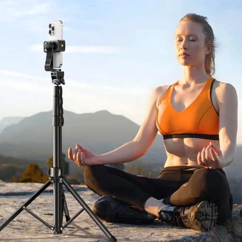 ugreen-lp680-selfie-stick-tripod-with-bluetooth-remote-1-8-m-black-05.jpg