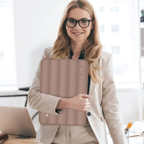 tech-protetct-puffy-laptop-14-15-walnut-07.jpg