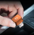 ottocast-mini-cube-orange-02.png