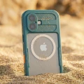 Etui wodoodporne Crong Seal Cover do iPhone 17 Pro do MagSafe, czarny (9/10)