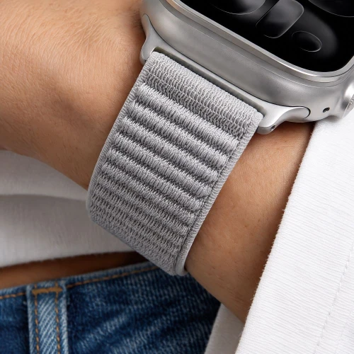Pasek Tech Protect NylonLoop do Apple Watch 44/45/46/49 mm, jasnoszary (7/7)