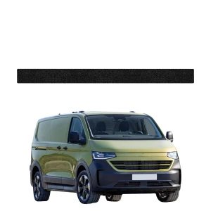 Czarna powłoka techniczna Grizz Protector na lewy próg drzwi ładowni Volkswagen Transporter (2024-2026)