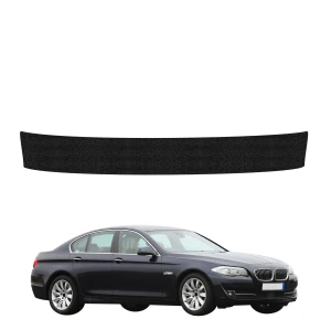 Czarna powłoka techniczna Grizz Protector na próg bagażnika BMW 5 F10 Sedan PreLCI (2010-2012)