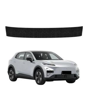 Czarna powłoka techniczna Grizz Protector na próg bagażnika Changan Deepal S05 (2026)