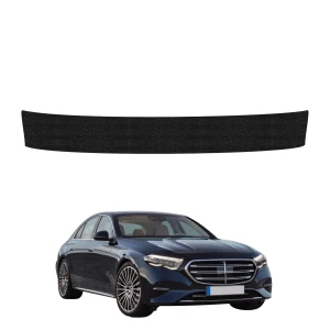 Czarna powłoka techniczna Grizz Protector na próg bagażnika Mercedes E Klasa (2016-2023)