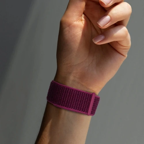 crong-nylon-apple-watch-42-41-40-38-magenta-fusion-07.jpg