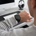 Etui + szkło prywatyzujące Tech-Protect Defense Privacy do Apple Watch Ultra 4 49mm / 3 49mm / 2 49mm / 1 49mm, czarne (4/9)