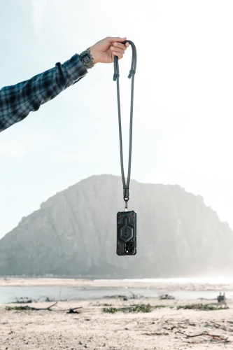 smycz-na-telefon-uag-civillian-thick-crossbody-slim-lanyard-graphite-black-07.webp