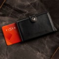 fixed-tracker-card-find-my-support-orange-03.jpg