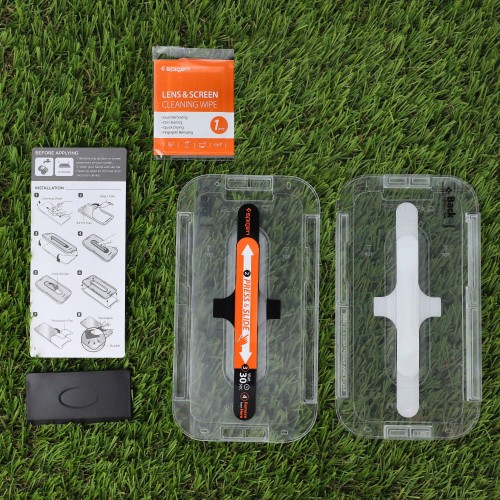 zestaw-spigen-glastr-ez-fit-1p.jpg