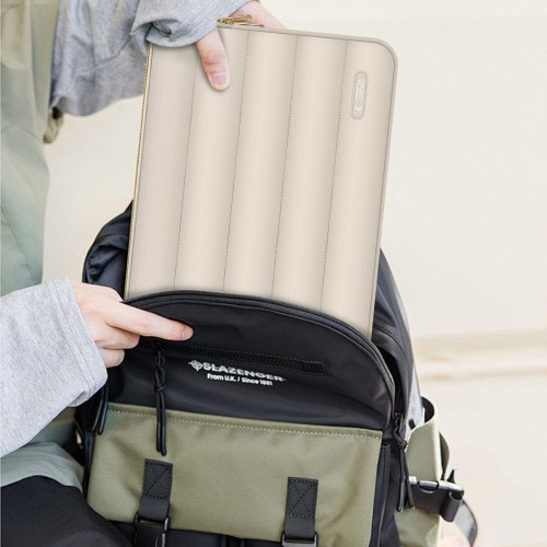 tech-protetct-puffy-laptop-14-15-sand-06.jpg