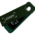 ledger-nano-s-plus-emeraldgreen-04.jpg