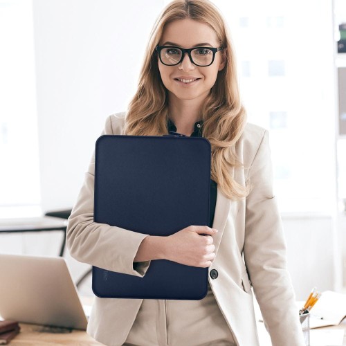 tech-protect-neopren-case-laptop-15-16-navy-blue-09.jpg