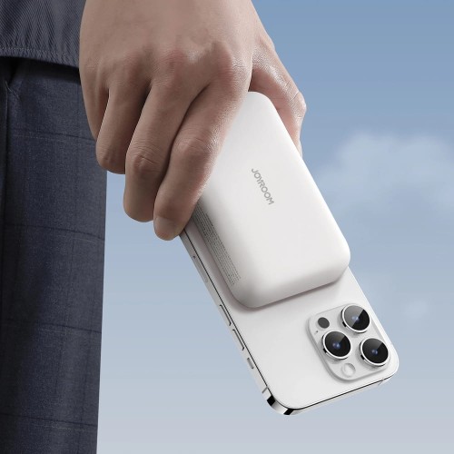 powerbank-joyroom-jr-w020-10000mah-20w-magsafe-white-08.jpg
