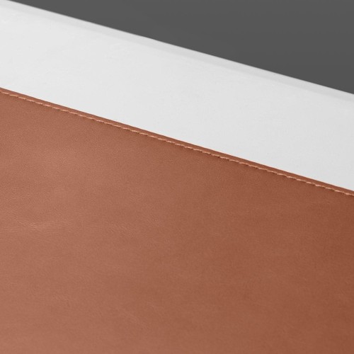 spigen-ld302-deskpad-brown-09.jpg