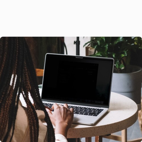 spigen-safeview-privacy-filter-1-pack-macbook-pro-14-2021-2024-12.jpg