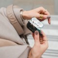 etui-burga-airpods-4-zielone-morskie-05.jpg
