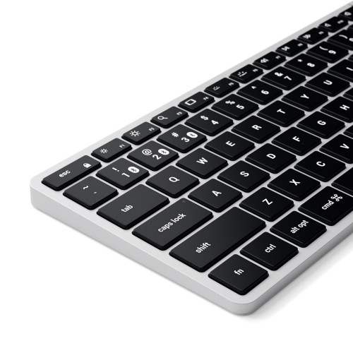 satechi-slim-x1-bluetooth-backlit-keyboard-silver-04.jpg