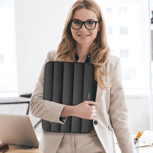 tech-protect-fluffy-15-16-black-010.jpg