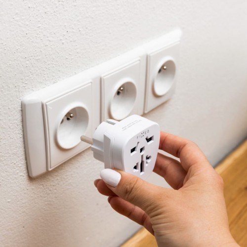 fixed-au-adapter-from-uk-us-aus-to-eu-white-05.jpg