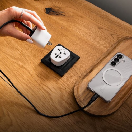 fixed-au-adapter-from-uk-us-aus-to-eu-white-06.jpg