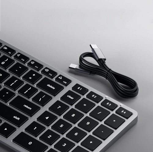 satechi-slim-x2-bluetooth-backlit-keyboard-space-gray-04.jpg