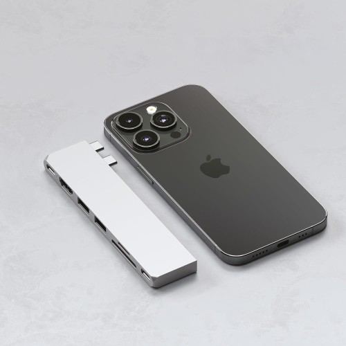 satechi-pro-hub-slim-usb-c-for-macbook-silver-07.jpg