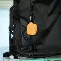 bizon-case-headphone-silicone-apple-airpods-4-carrot-05.webp