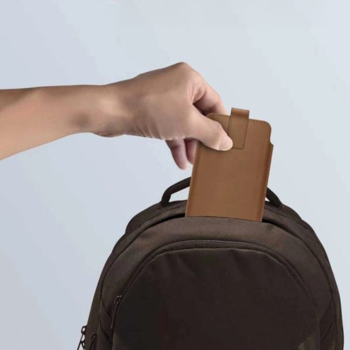 tech-protect-sm65-universal-phone-pouch-6-6,9-inch-brown-05.jpg