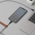 native-union-belt-cable-usb-c-lightning-120cm-zebra-09.jpg