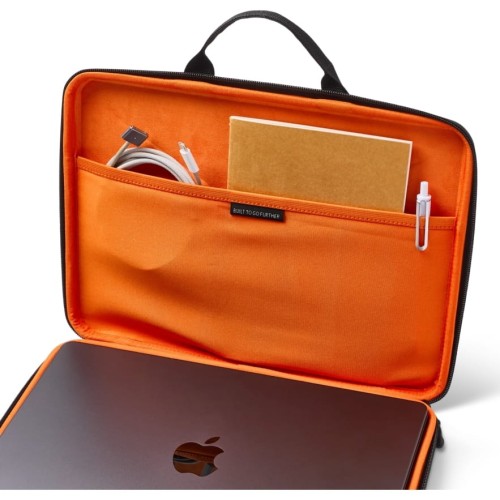 uag-civilian-shock-sleeve-macbook-15-16-inch-black-06.jpg