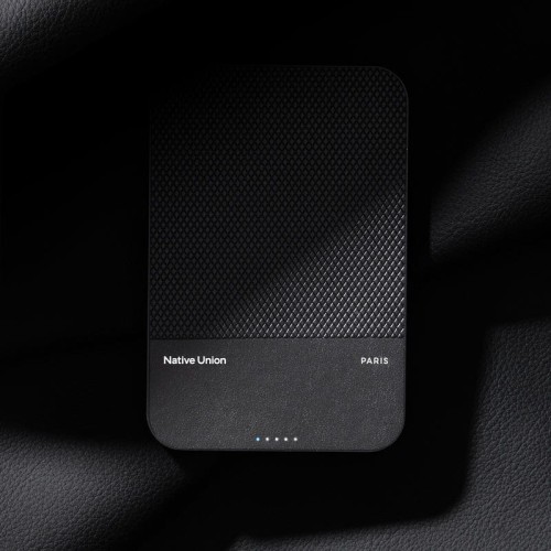 native-union-reclassic-powerbank-5000mah-black-09.jpg