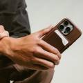 nomad-leather-mag-wallet-with-find-my-tracking-brown-04.jpg