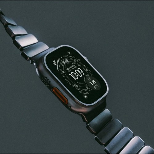 nomad-stratos-band-apple-watch-45-46-49-mm-natural-titanium-black-07.jpg