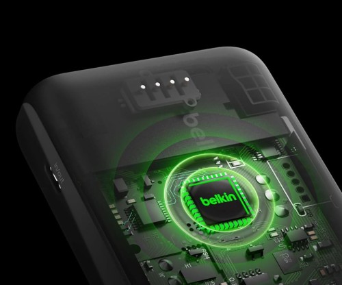belkin-boost-power-bank-display-20k-20w-usbc-cable-black-10.jpg