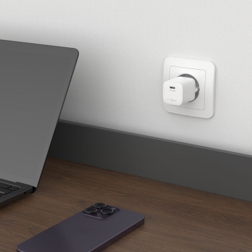 fixed-mini-pd-3-0-30w-gan-charger-usb-a-2x-usb-c-white-08.jpg
