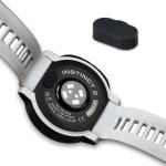 Zatyczka do portu ładowania Bizon Accessories Dust Plug dla zegarków Garmin, czarna, 1 sztuka